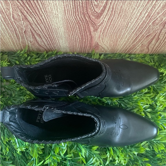 Frye and Co. Palma Stacked Womens Ankle Western Heel Booties - Picture 7 of 8